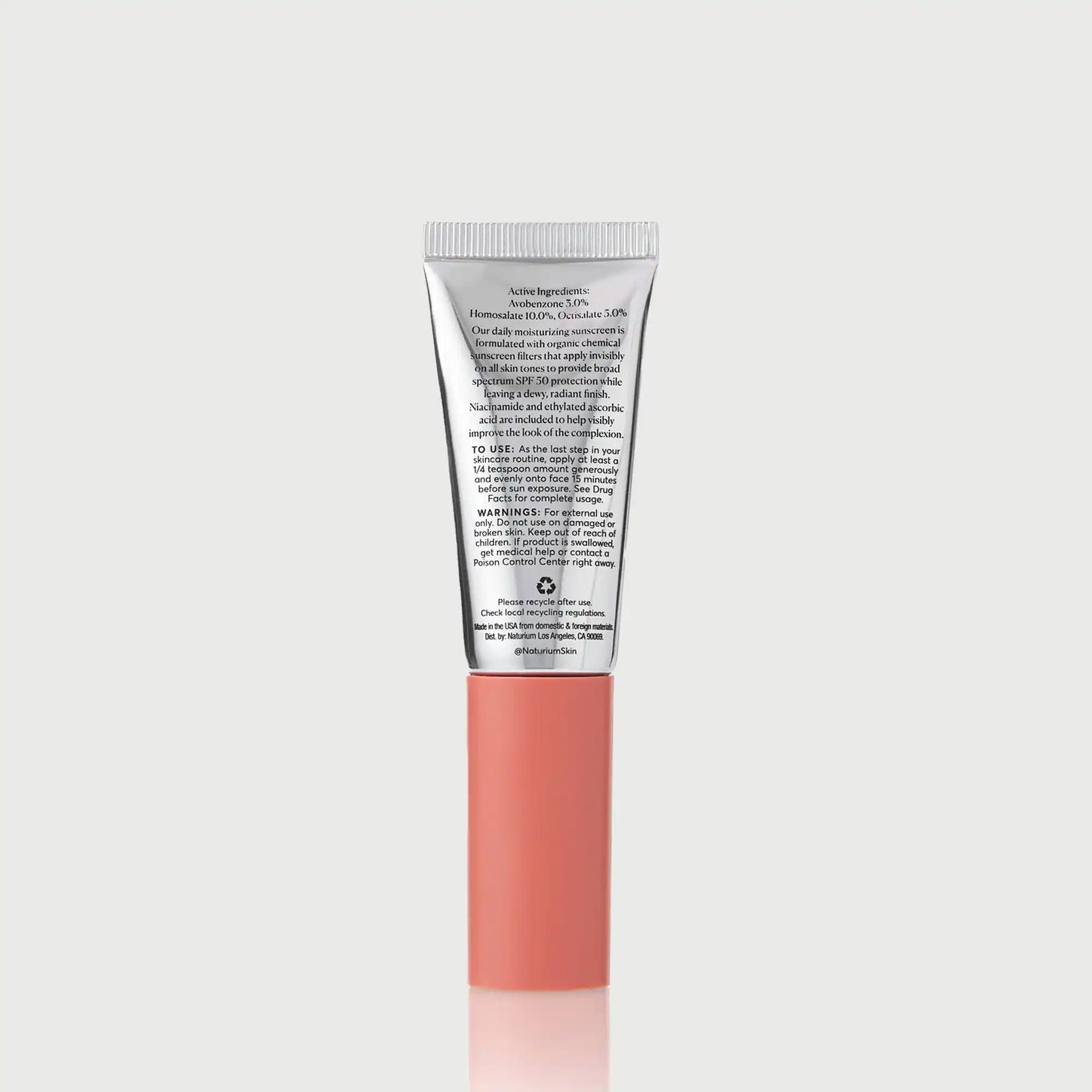 dew-glow-moisturizer-spf-50-travel-size-j4 NATR-10157_Dew-Glow-Moisturizer-SPF-50-Mini_back_capon_bonebkgd_d7cb9bbb-e294-42e2-8d5a-28c73c09b5b5.webp