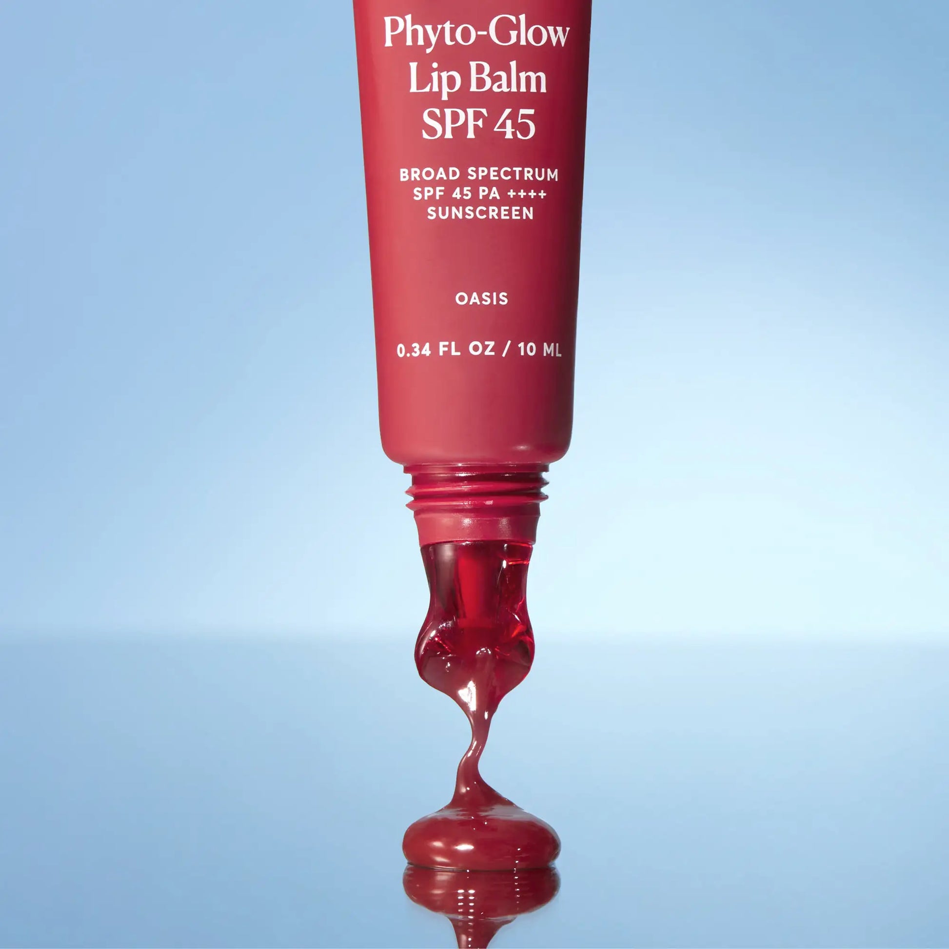 phyto-glow-lip-balm-spf-45-oasis-u2 phytoglowSPF-oasis_6682-crop.webp